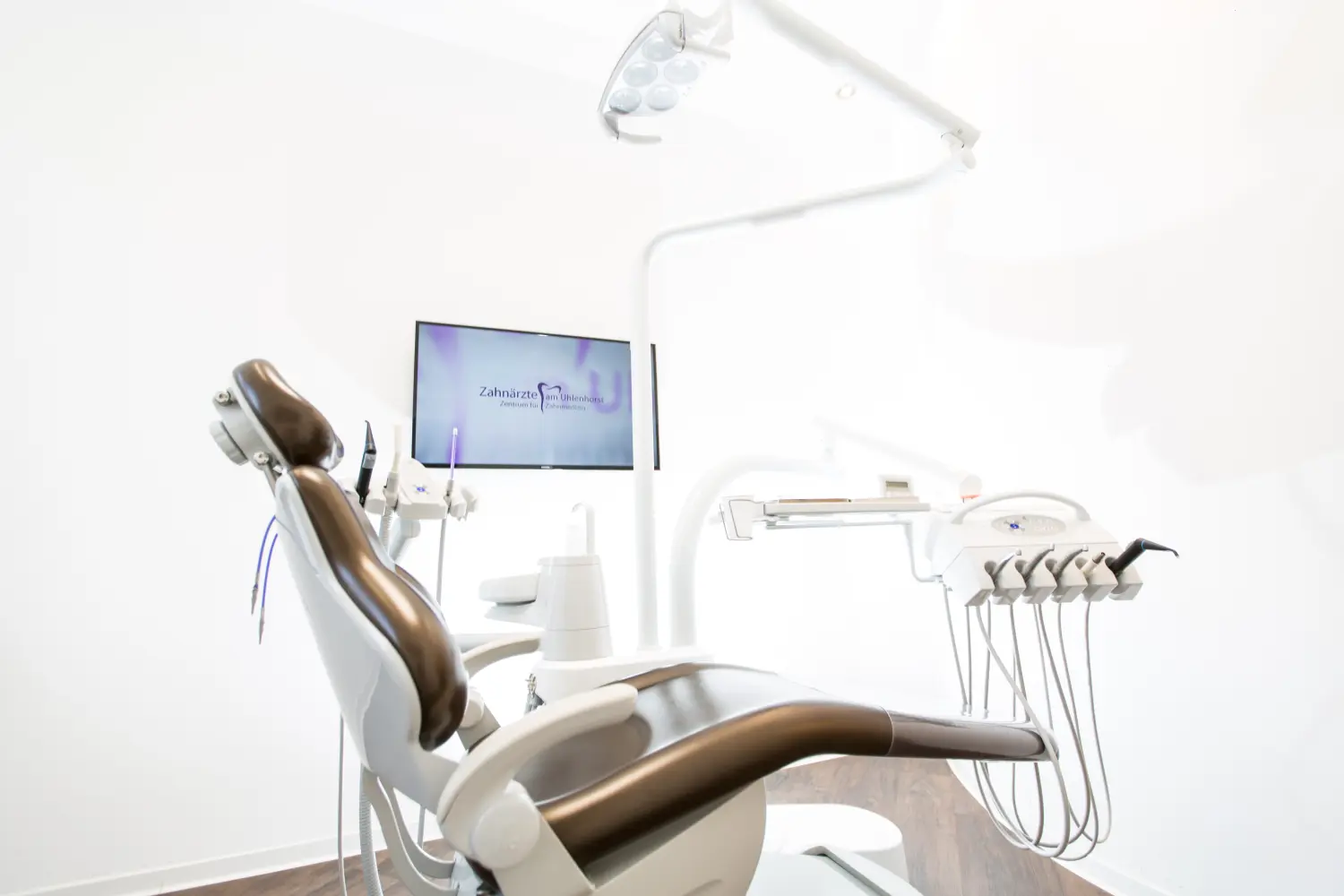 Ästhetische Zahnmedizin z-Aesthetic